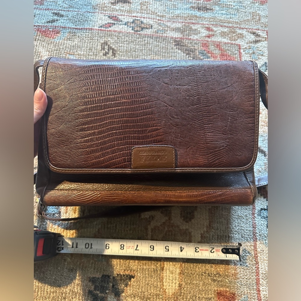 Gianfranco Ferre - Brown Leather Shoulder Bag